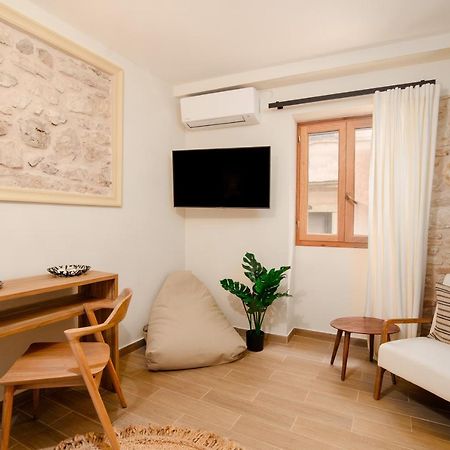 Studio Costele Luxurious Apt In The Heart Of Corfu コルフ島 エクステリア 写真